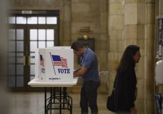 انتخابات میان‌دوره‌ای ضعف سیاسی ایالات متحده را آشکار می‌کند